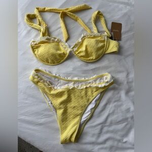 Yellow Lace Trim Bikini - size large (fits medium)